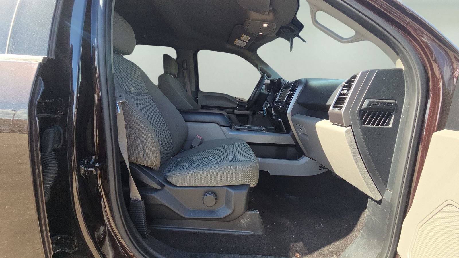 Used 2019 Ford F150 XLT image 13