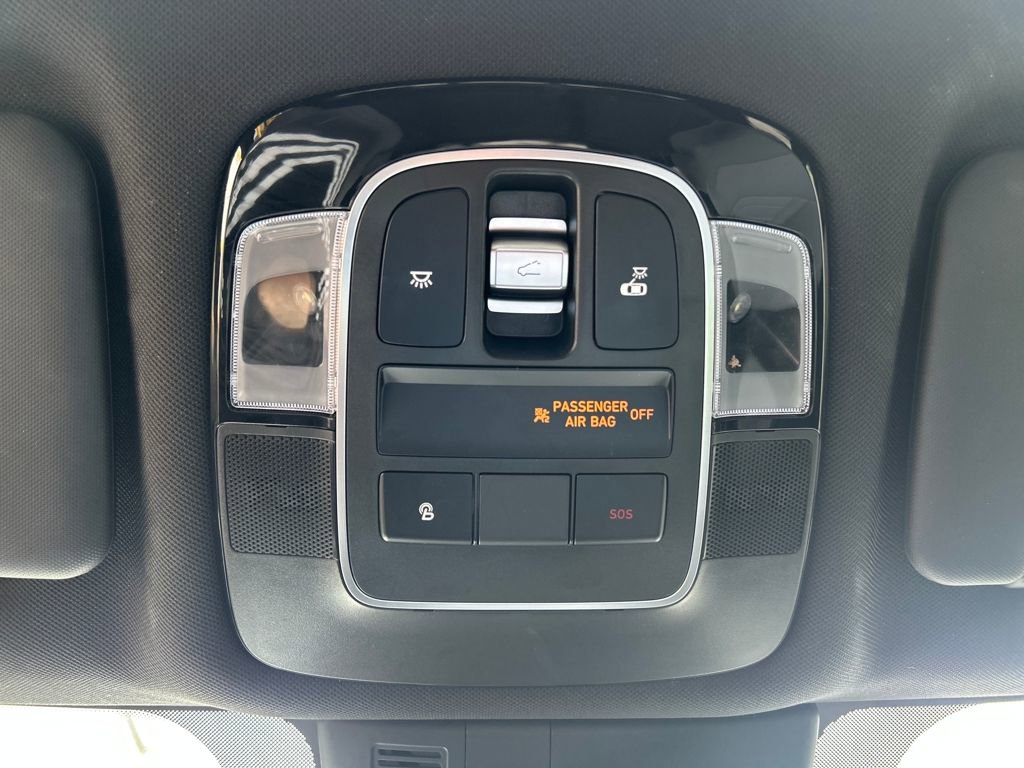 Used 2022 Hyundai Santa Cruz SEL Premium image 20