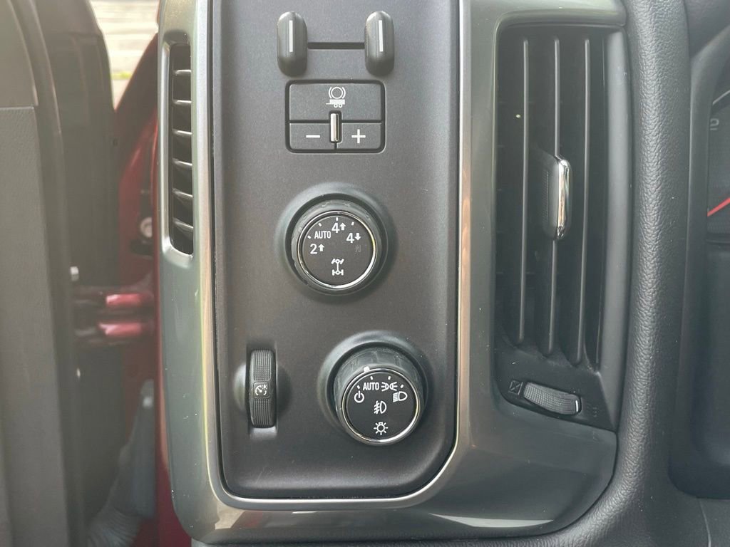 Used 2016 Chevrolet Silverado 1500 LT w/ All Star Edition image 31