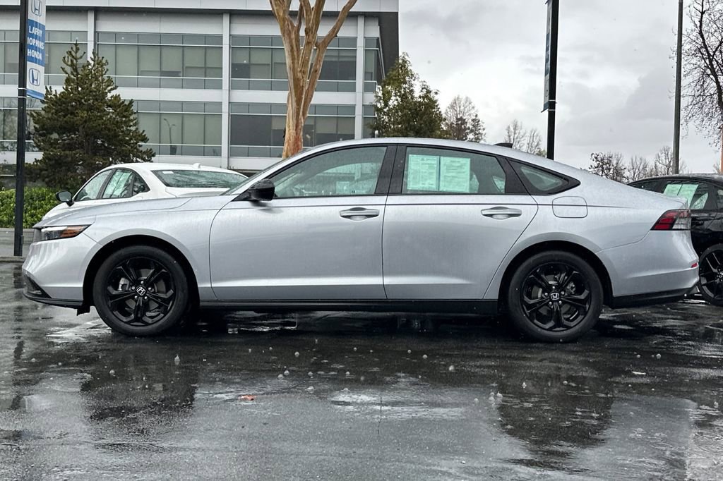 Certified 2025 Honda Accord SE image 6