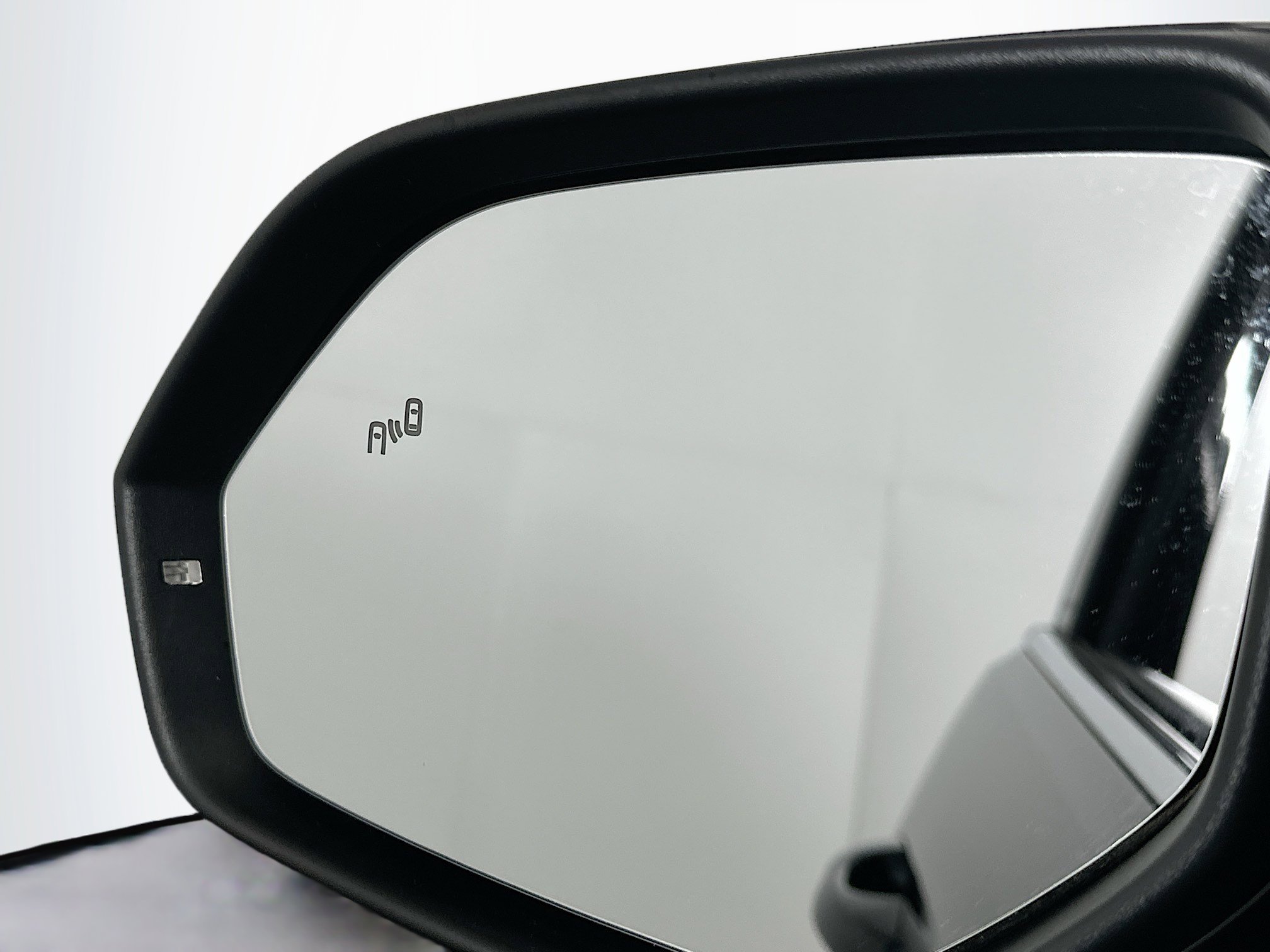 Used 2025 Volkswagen Atlas SE image 16