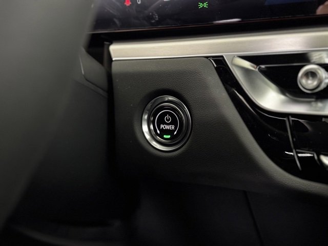 New 2025 Cadillac Lyriq Luxury image 10