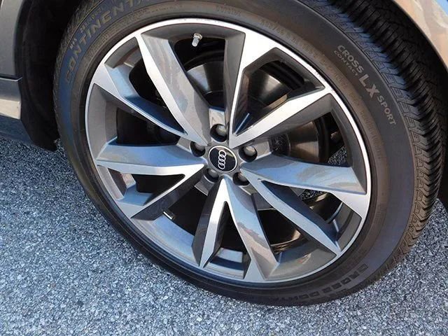 Used 2022 Audi SQ7 Premium Plus w/ SQ7 Executive Package image 11