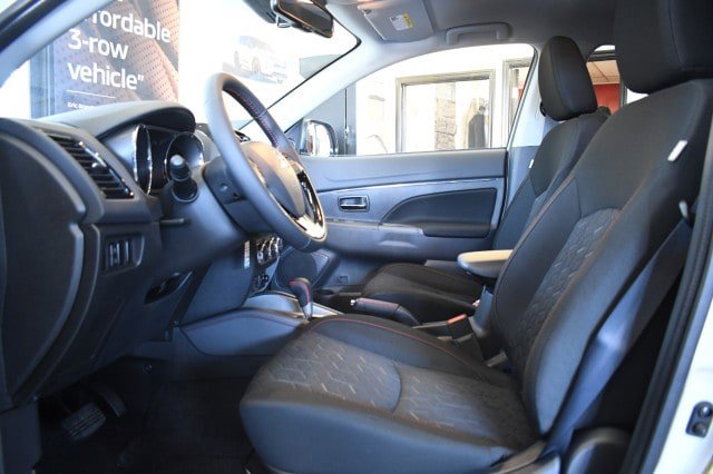 New 2026 Mitsubishi Outlander Sport LE AWD/4WD image 27