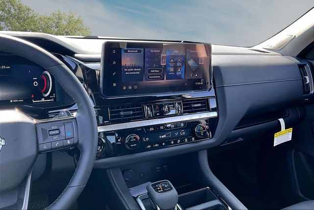 New 2026 Nissan Pathfinder SL w/ SL Premium Package (P04) FWD image 6