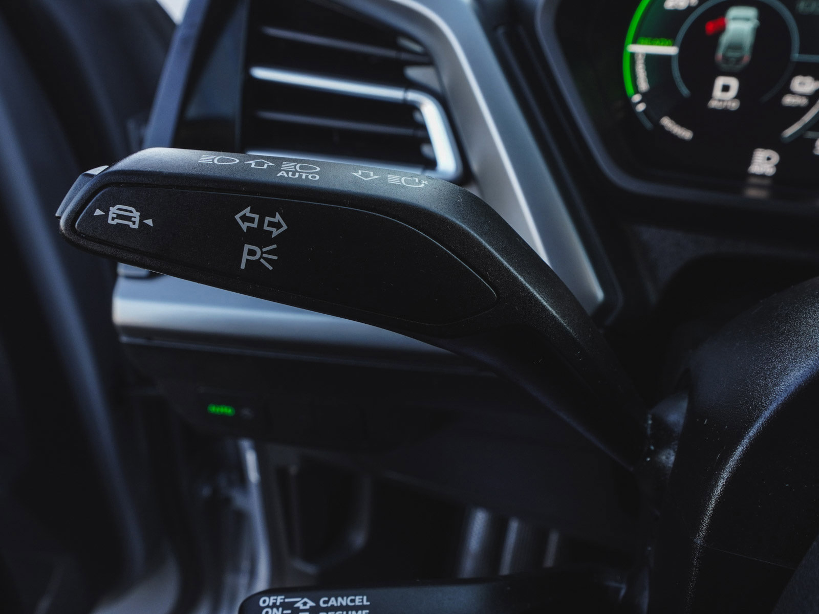 Used 2022 Audi Q4 e-tron Premium Plus image 22