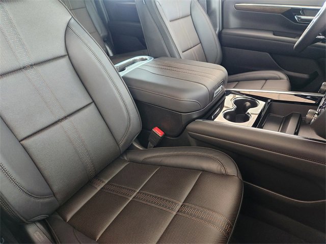 New 2026 Chevrolet Suburban High Country image 11
