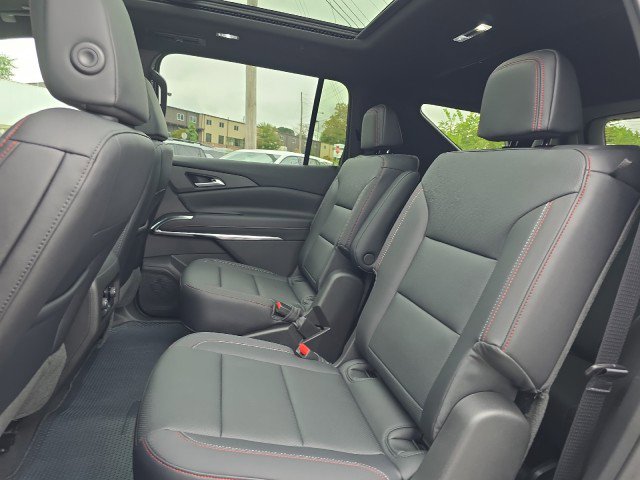 New 2026 Chevrolet Traverse Z71 w/ Driver Confidence Package image 17