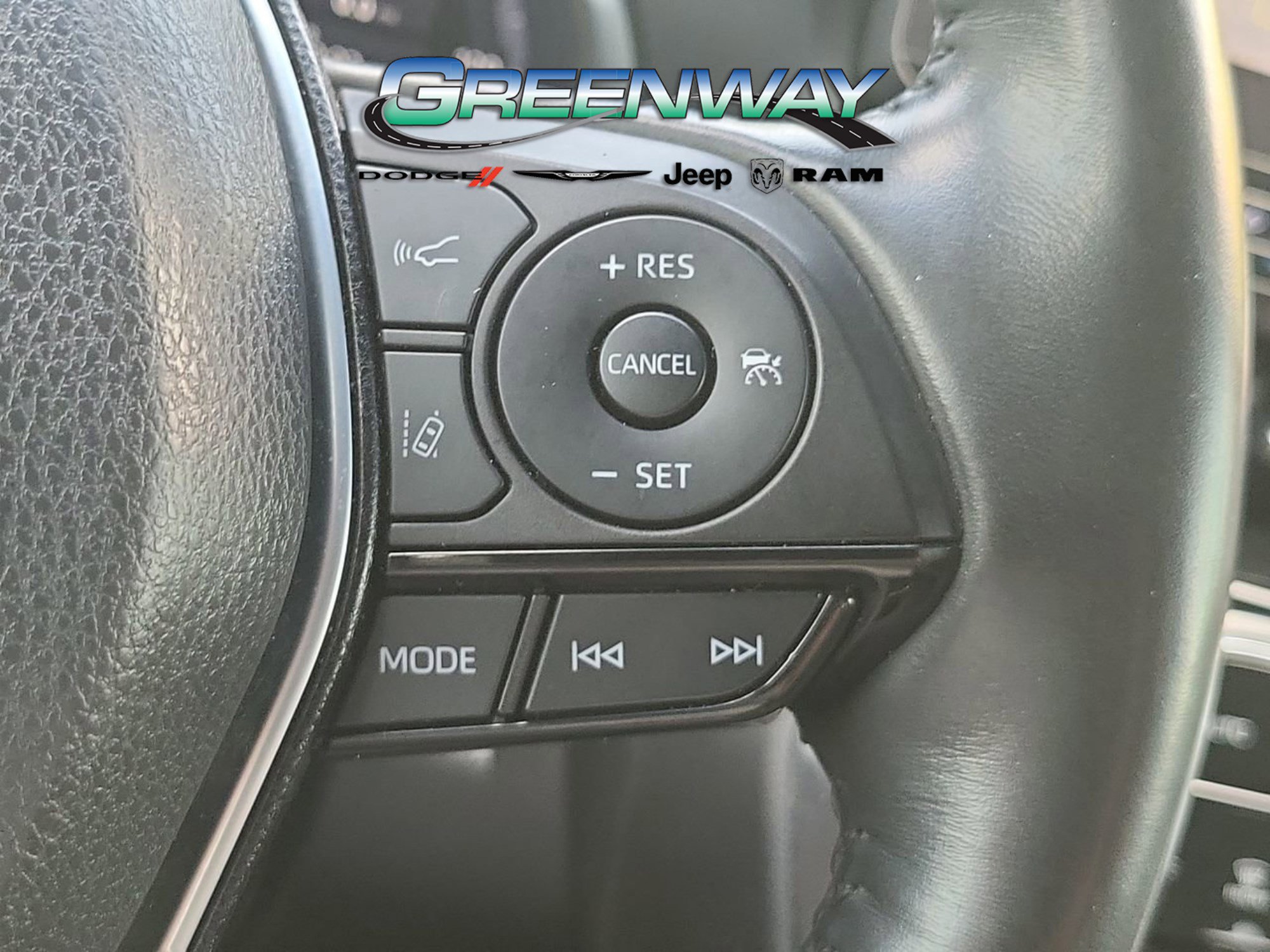 Used 2024 Toyota Venza Limited AWD/4WD image 15