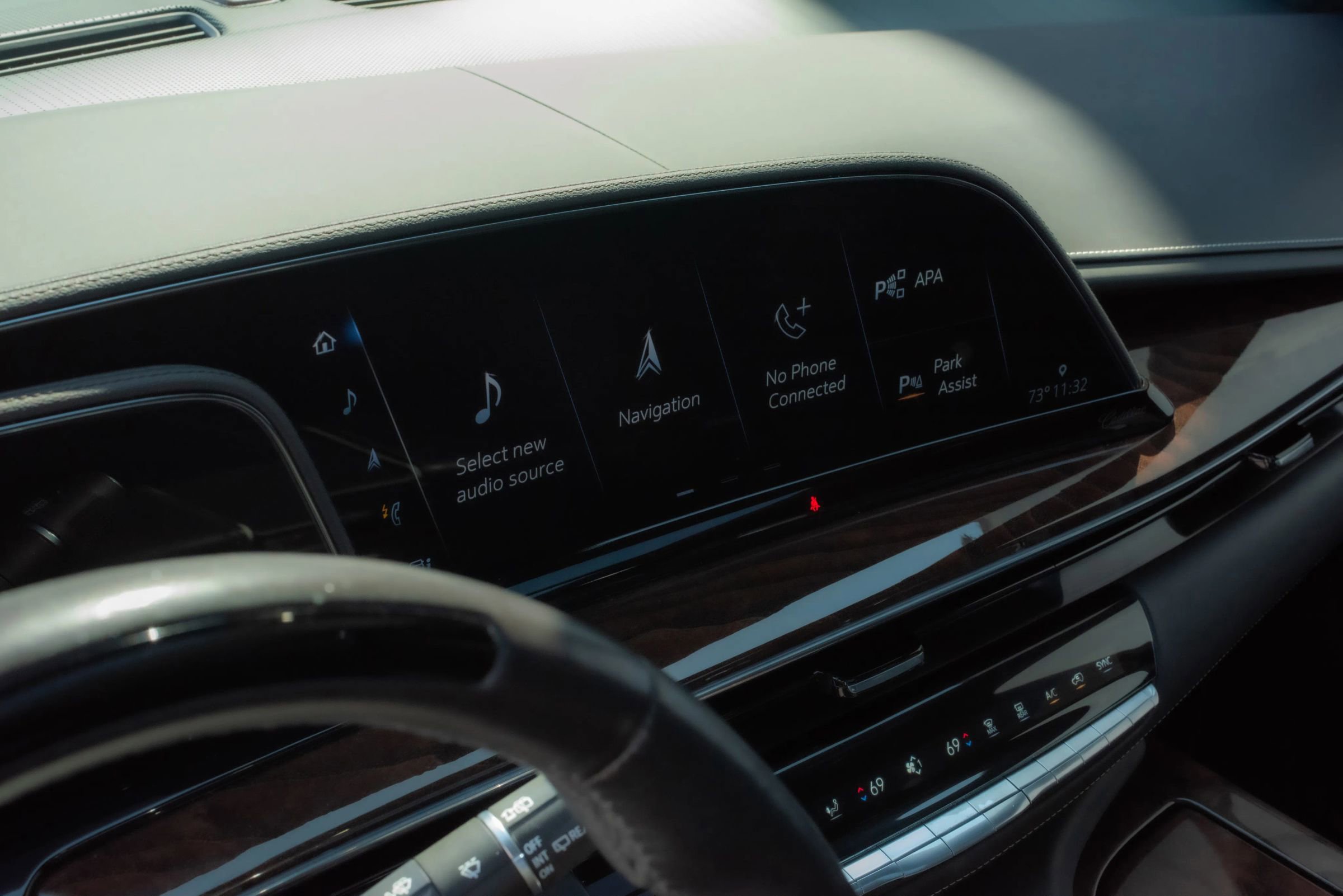 Used 2022 Cadillac Escalade ESV Sport Platinum image 15