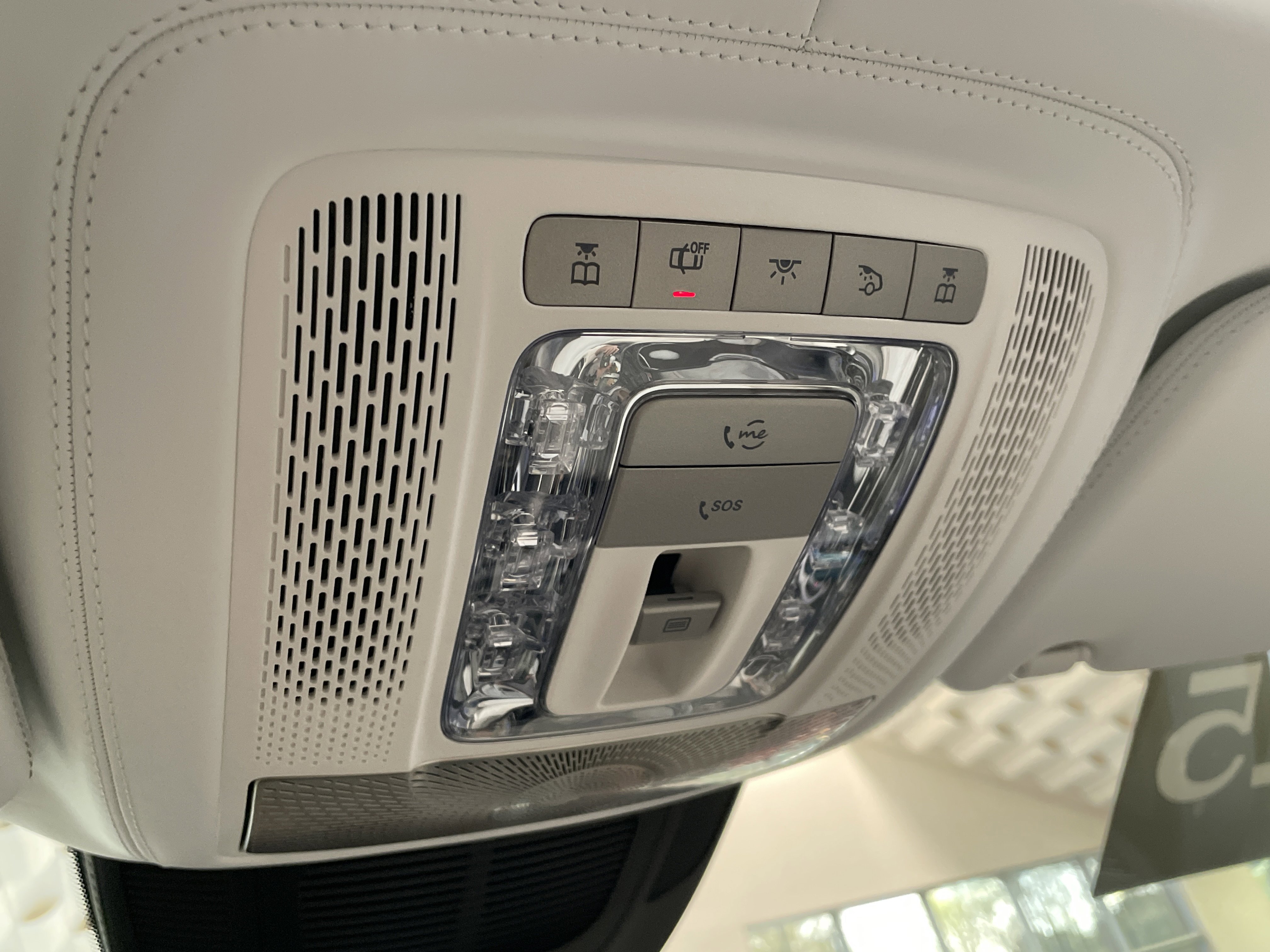Certified 2025 Mercedes-Benz Maybach GLS 600 4MATIC image 36