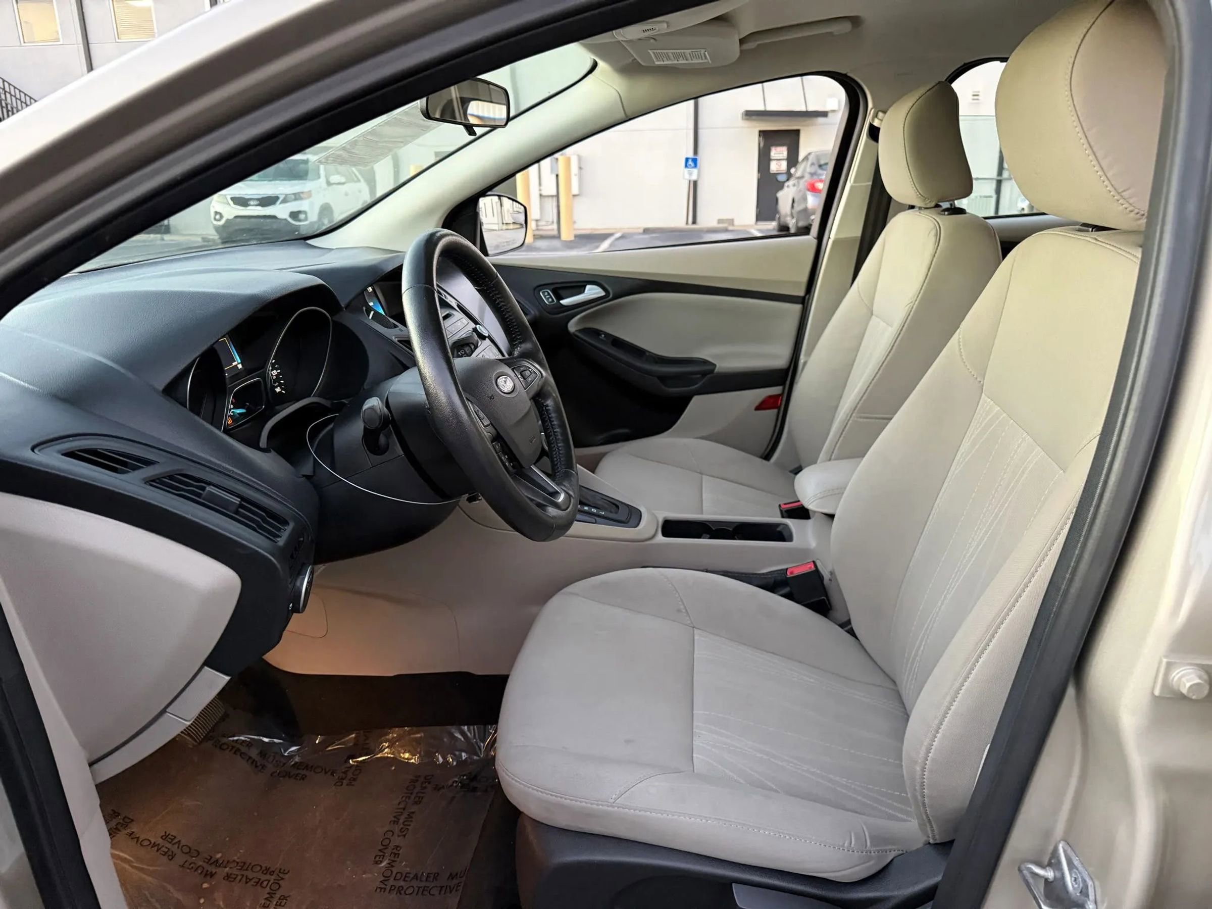 Used 2017 Ford Focus SE w/ Cold Weather Package image 2