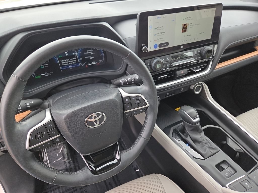 Used 2024 Toyota Grand Highlander AWD Hybrid image 39