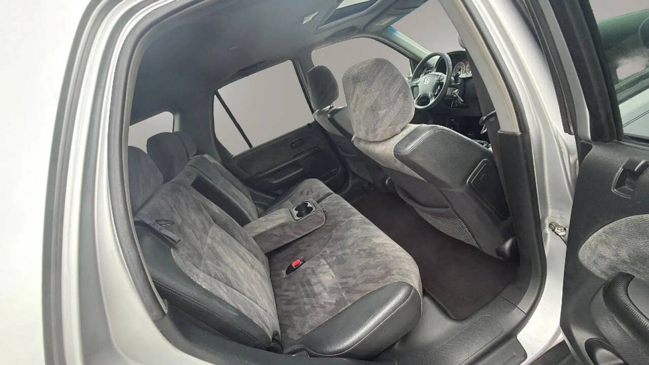Used 2004 Honda CR-V EX image 15