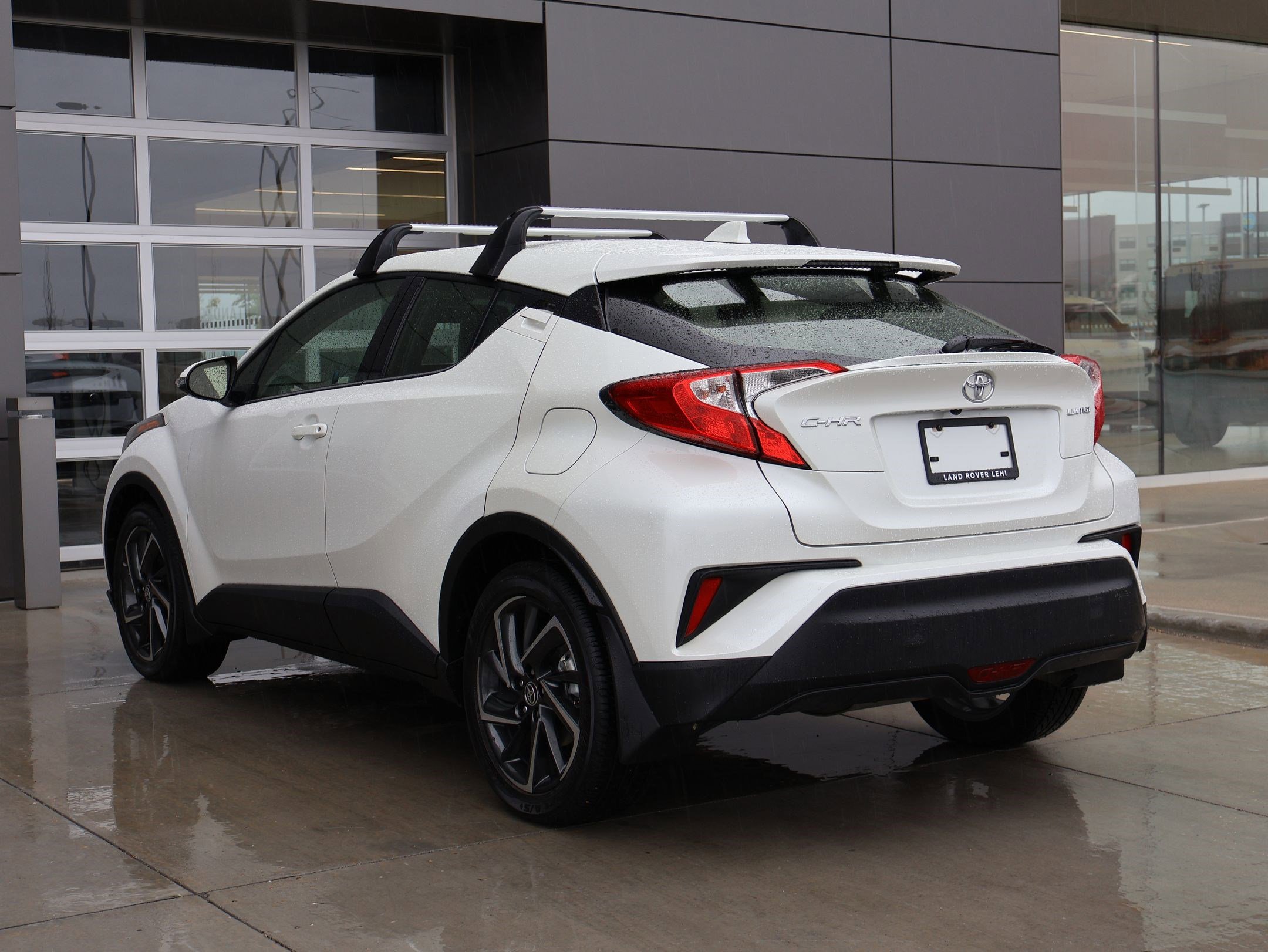 Used 2021 Toyota C-HR Limited image 8