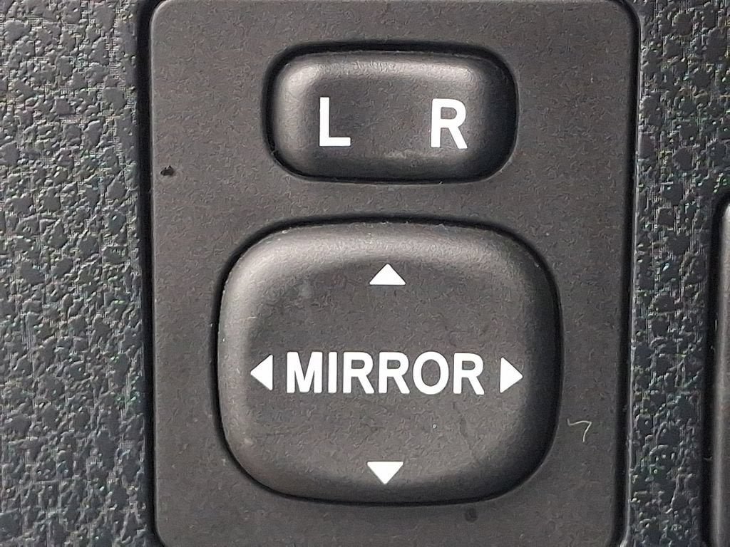Used 2017 Toyota RAV4 Limited AWD/4WD image 24