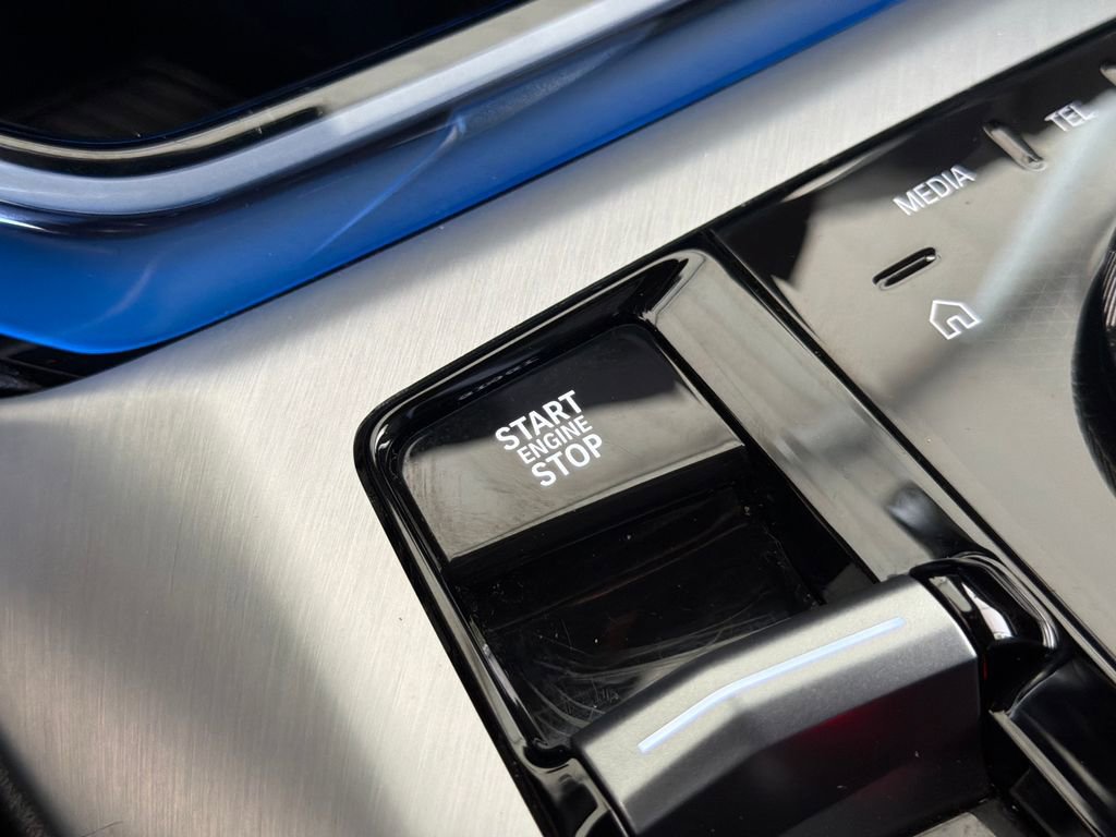 Used 2025 BMW X3 xDrive30i image 6