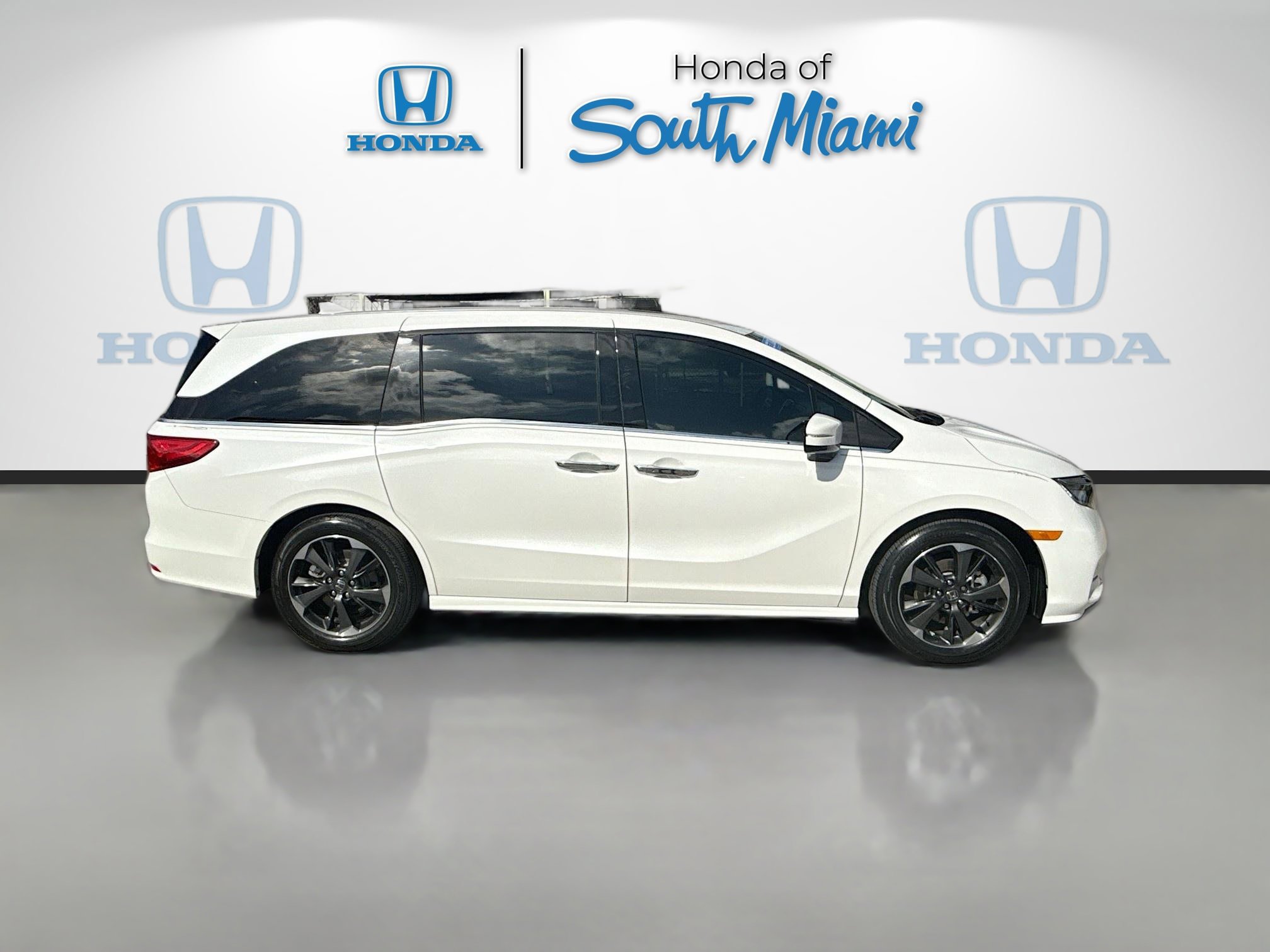 Certified 2024 Honda Odyssey Elite image 8