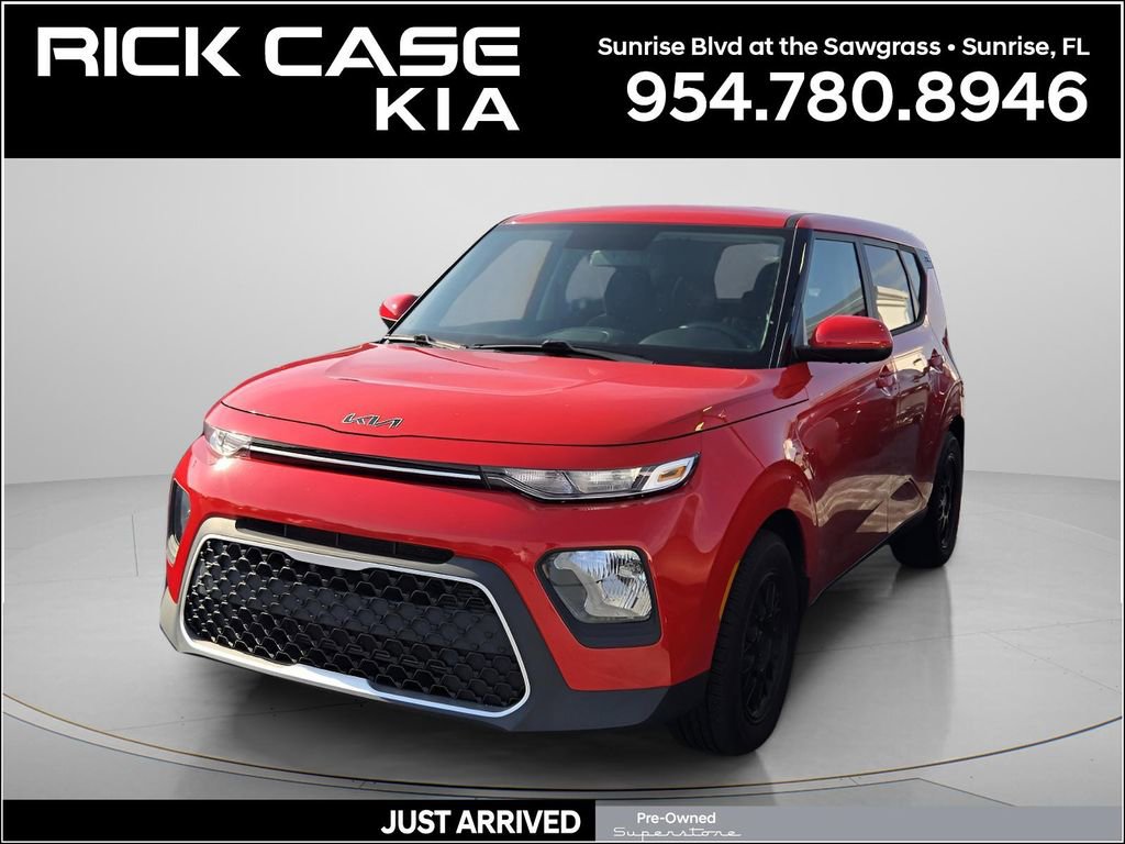 Used 2022 Kia Soul LX image 1