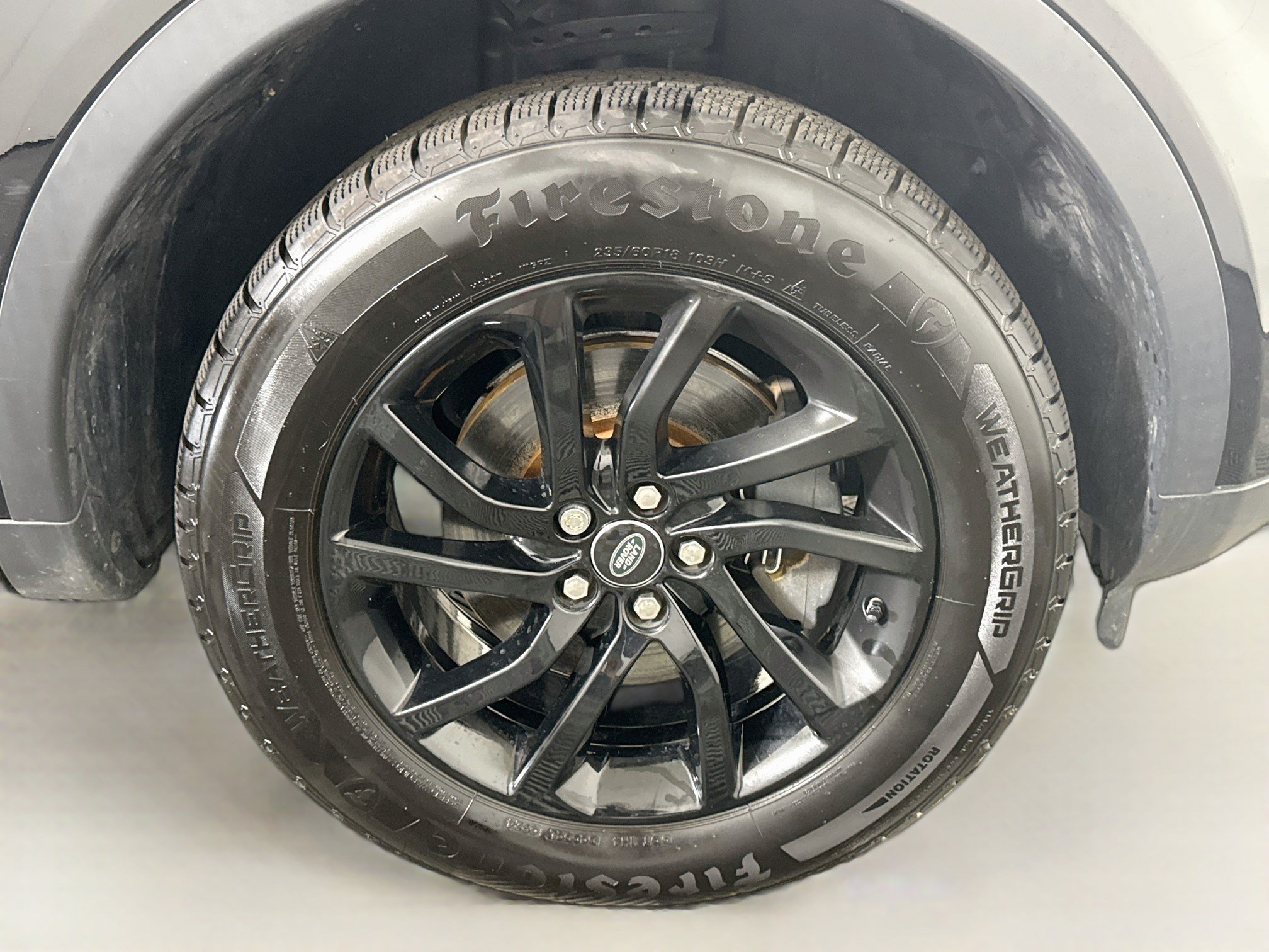 Used 2019 Land Rover Discovery Sport AWD/4WD image 32