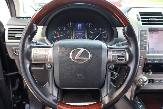 Used 2014 Lexus GX 460 w/ Premium Package AWD/4WD image 17