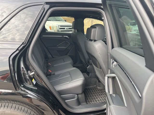 Used 2025 Audi Q3 2.0T Premium w/ Convenience Package image 32