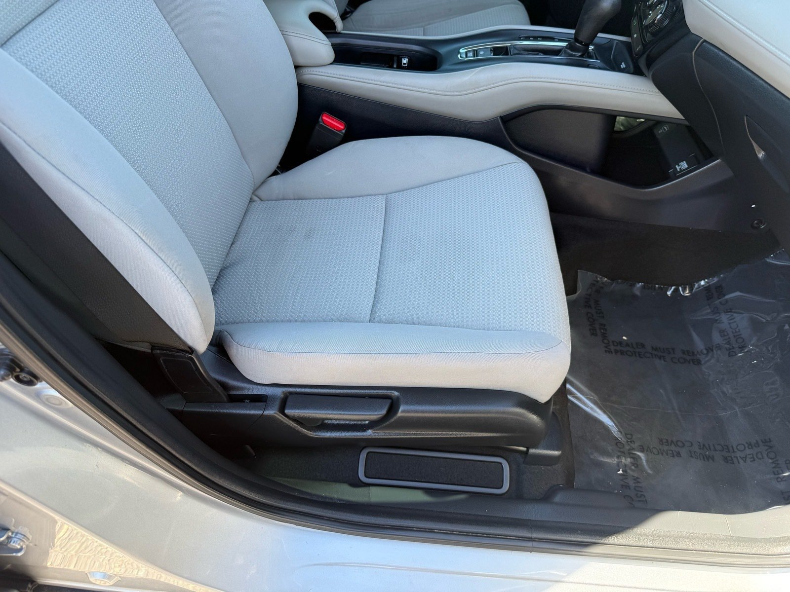 Used 2020 Honda HR-V LX image 29