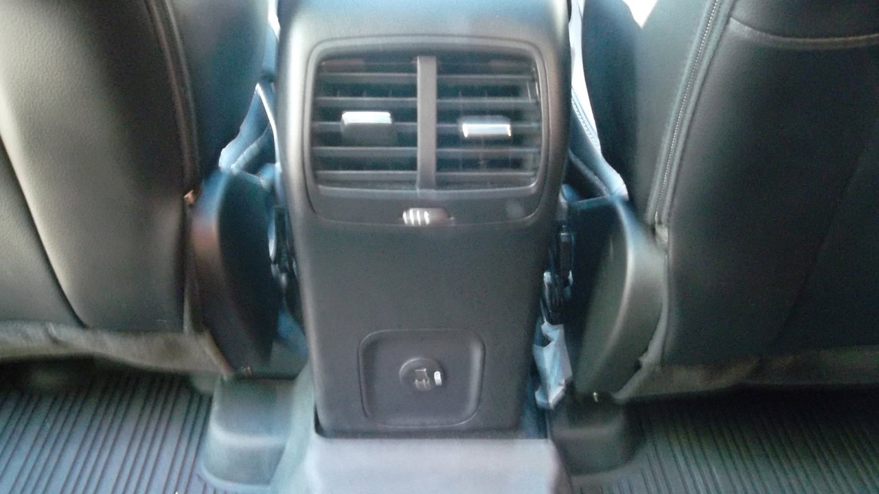 Used 2022 Ford Escape Titanium image 10