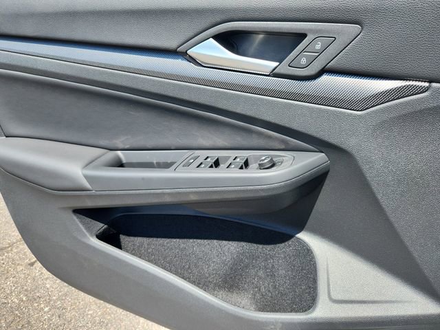 New 2025 Volkswagen GTI SE image 6