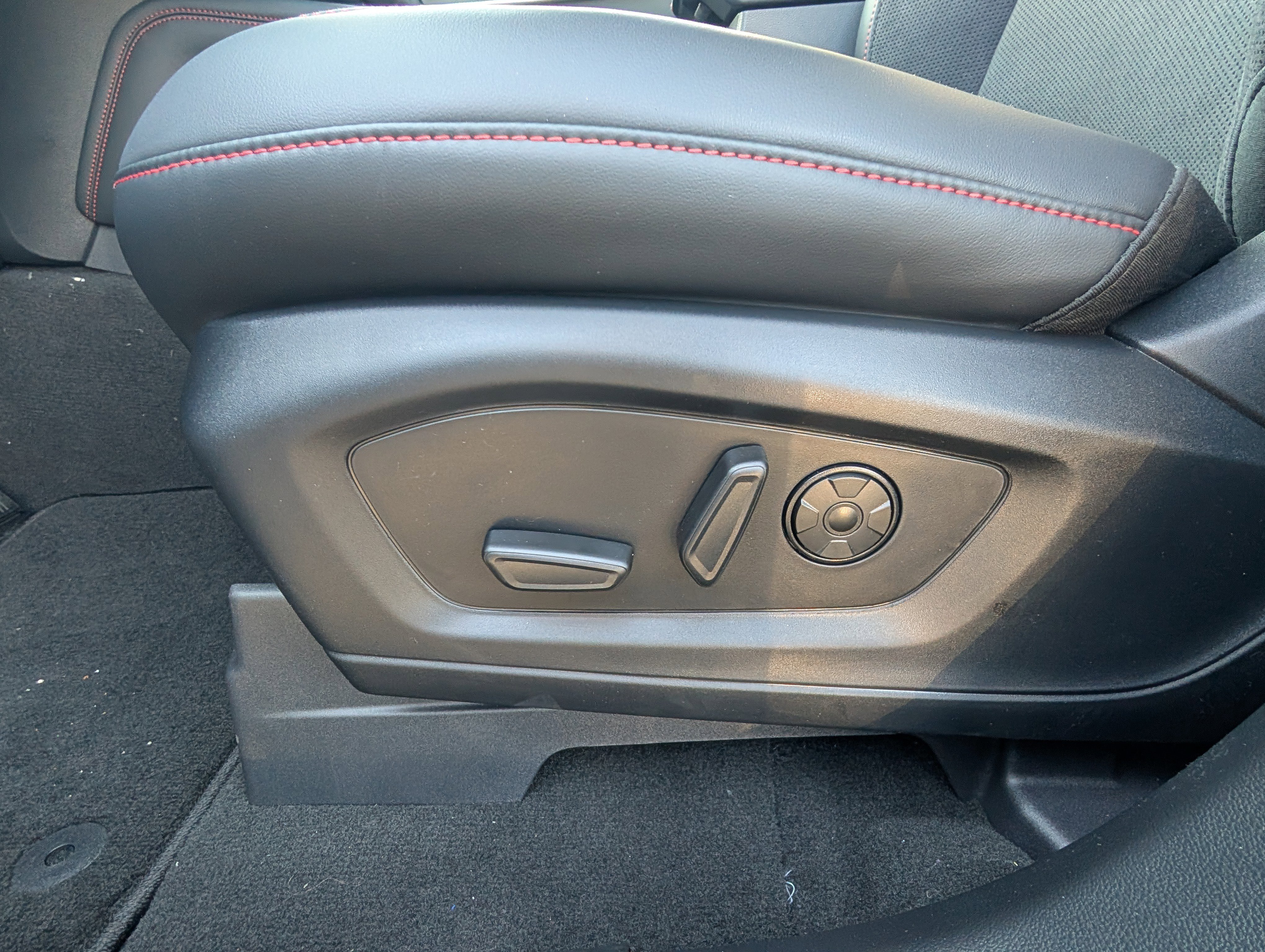 New 2026 Ford Explorer ST w/ Sun And Sound Package image 17