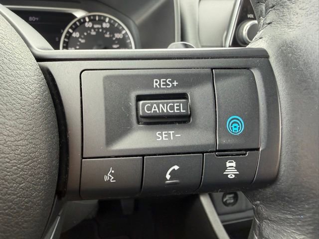 Used 2024 Nissan Rogue SV w/ SV Premium Package AWD/4WD image 18