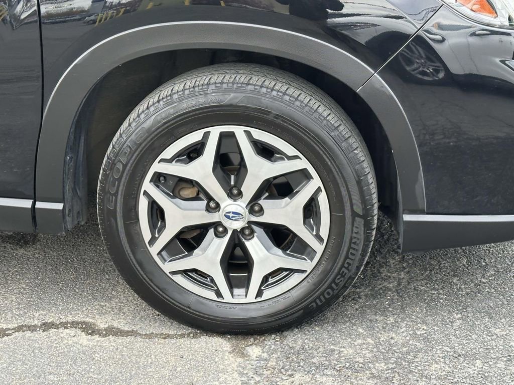 Used 2021 Subaru Forester Premium AWD/4WD image 6