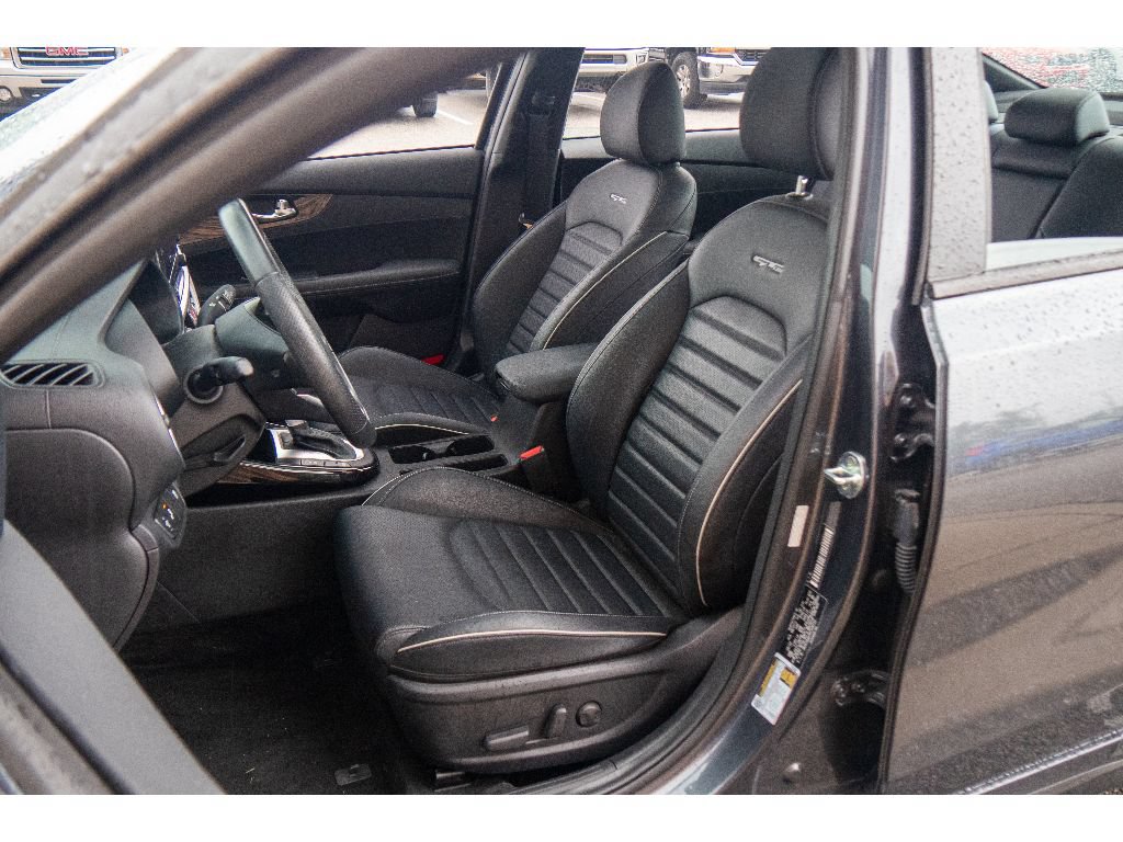 Used 2023 Kia Forte GT-Line w/ GT-Line Premium Package FWD image 12