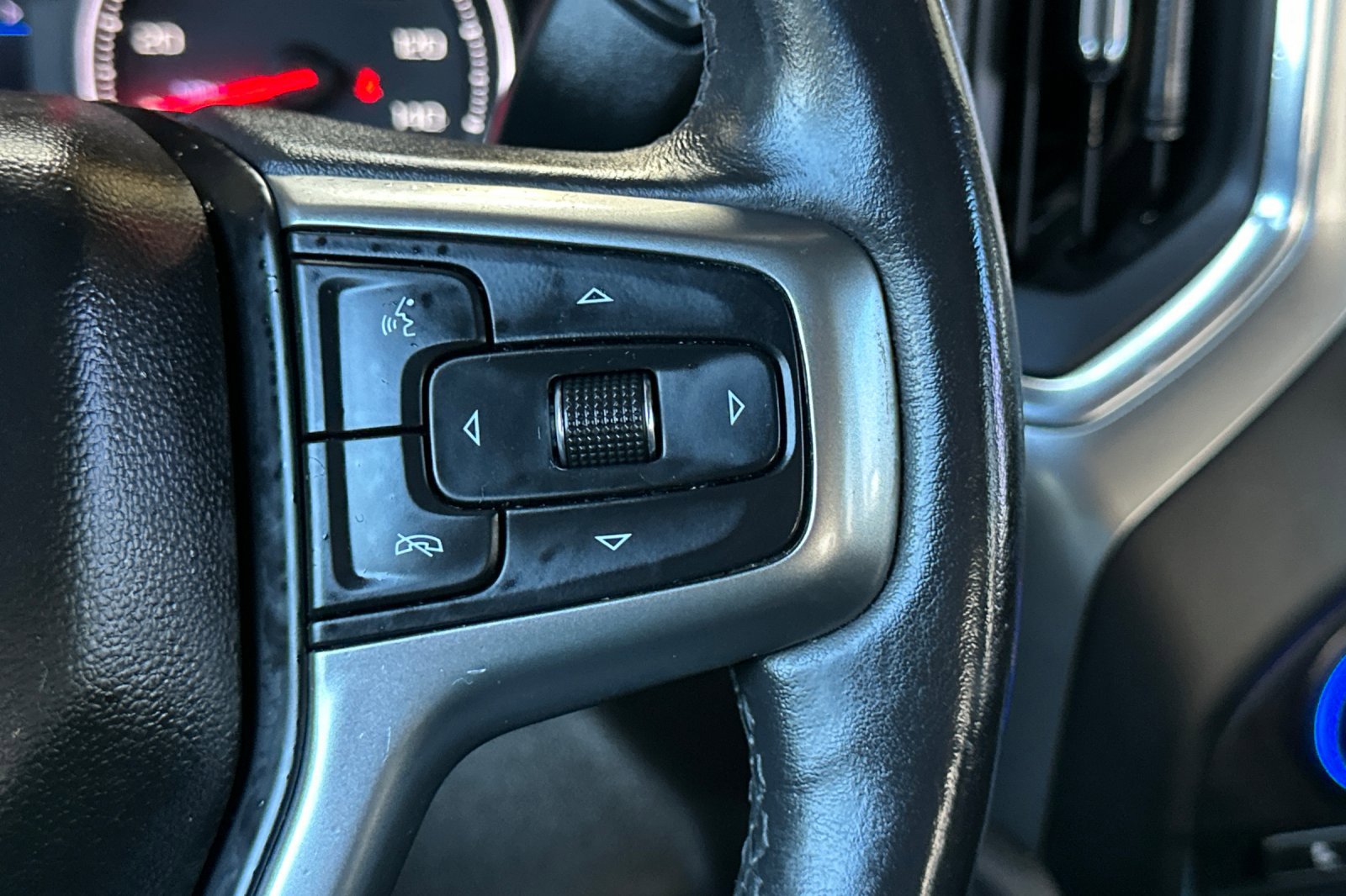 Used 2019 Chevrolet Silverado 1500 RST w/ All-Star Edition AWD/4WD image 37