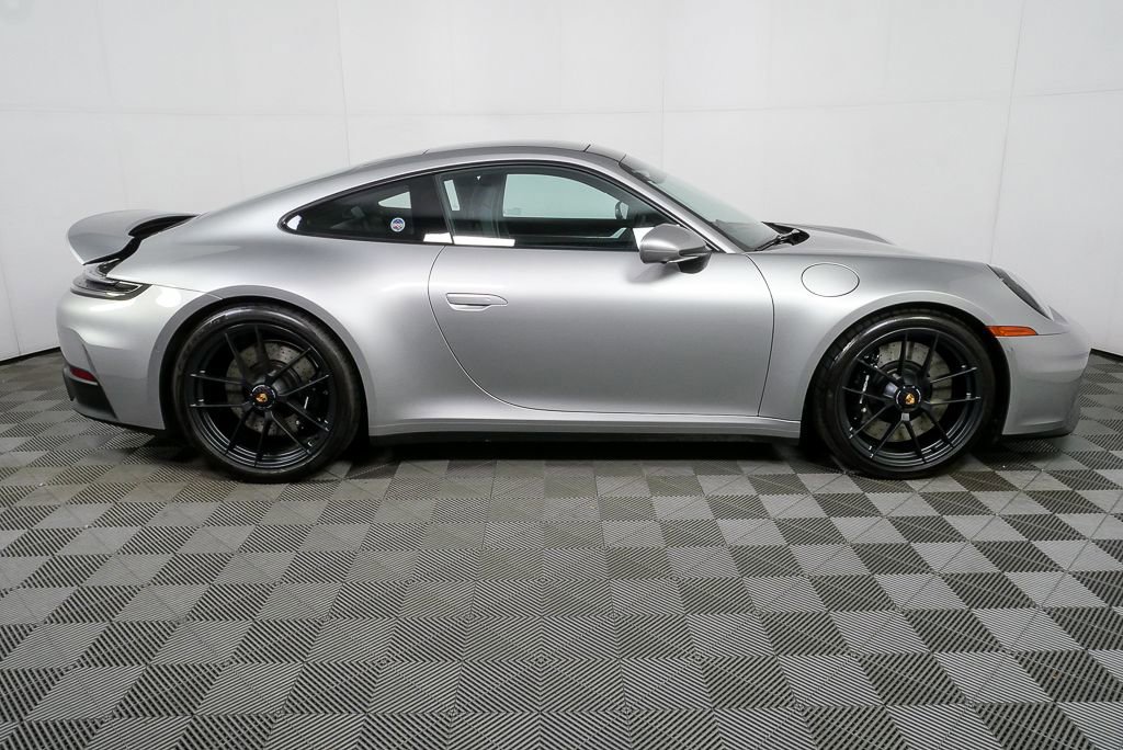 Certified 2026 Porsche 911 Carrera GTS image 30