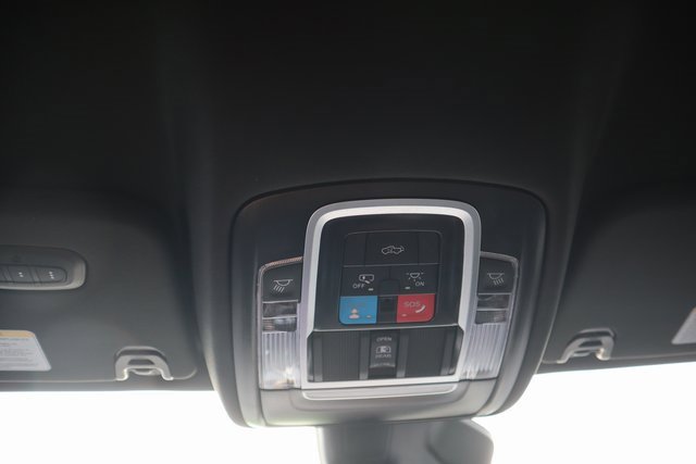 New 2026 RAM 1500 4x4 Crew Cab image 15