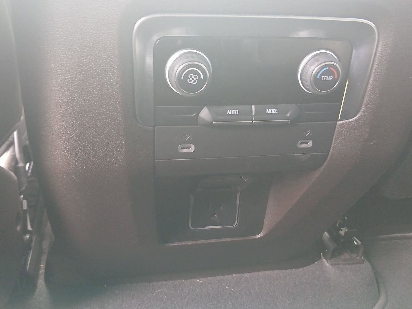 Used 2021 Chevrolet Tahoe LT image 21