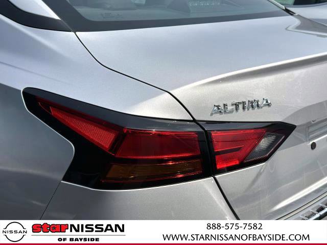 Certified 2021 Nissan Altima 2.5 SV FWD image 8