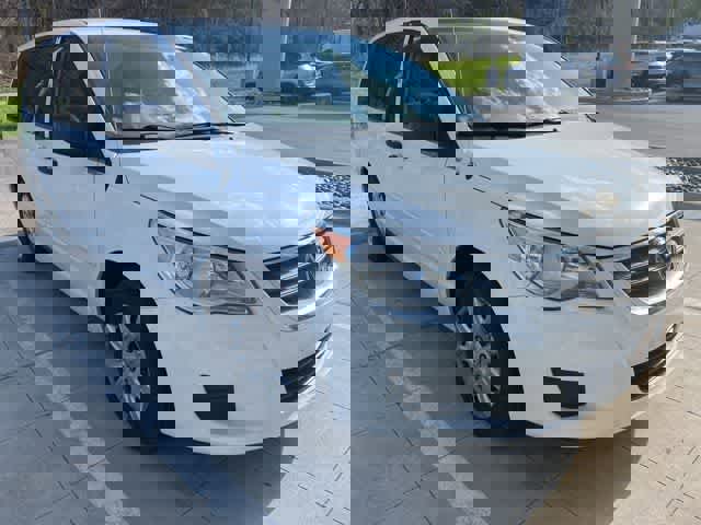 Used 2013 Volkswagen Routan S image 7