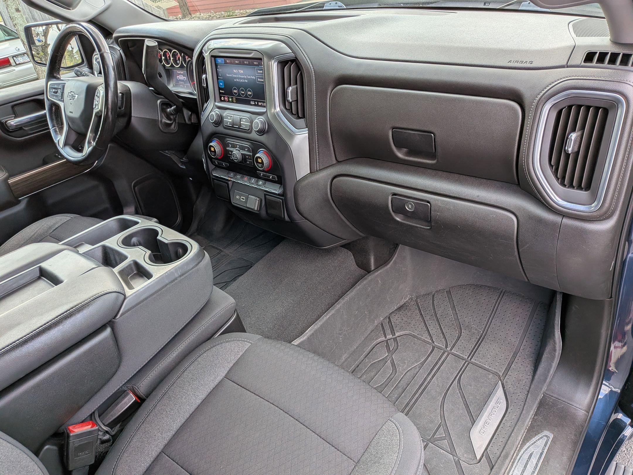 Used 2020 Chevrolet Silverado 1500 RST w/ All-Star Edition image 36