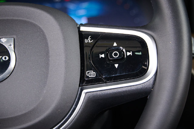 Certified 2026 Volvo XC60 B5 Plus AWD/4WD image 11