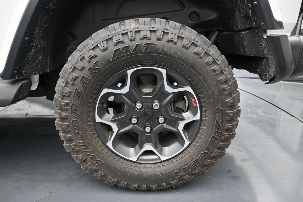 Used 2023 Jeep Wrangler Unlimited Rubicon w/ Cold Weather Group AWD/4WD image 14