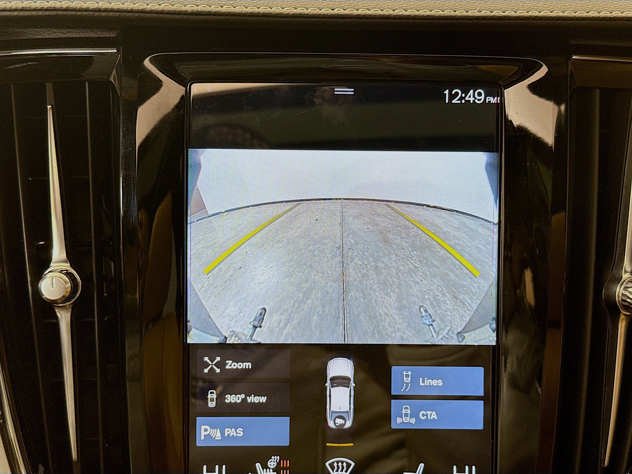 Used 2020 Volvo S90 T8 Inscription image 17