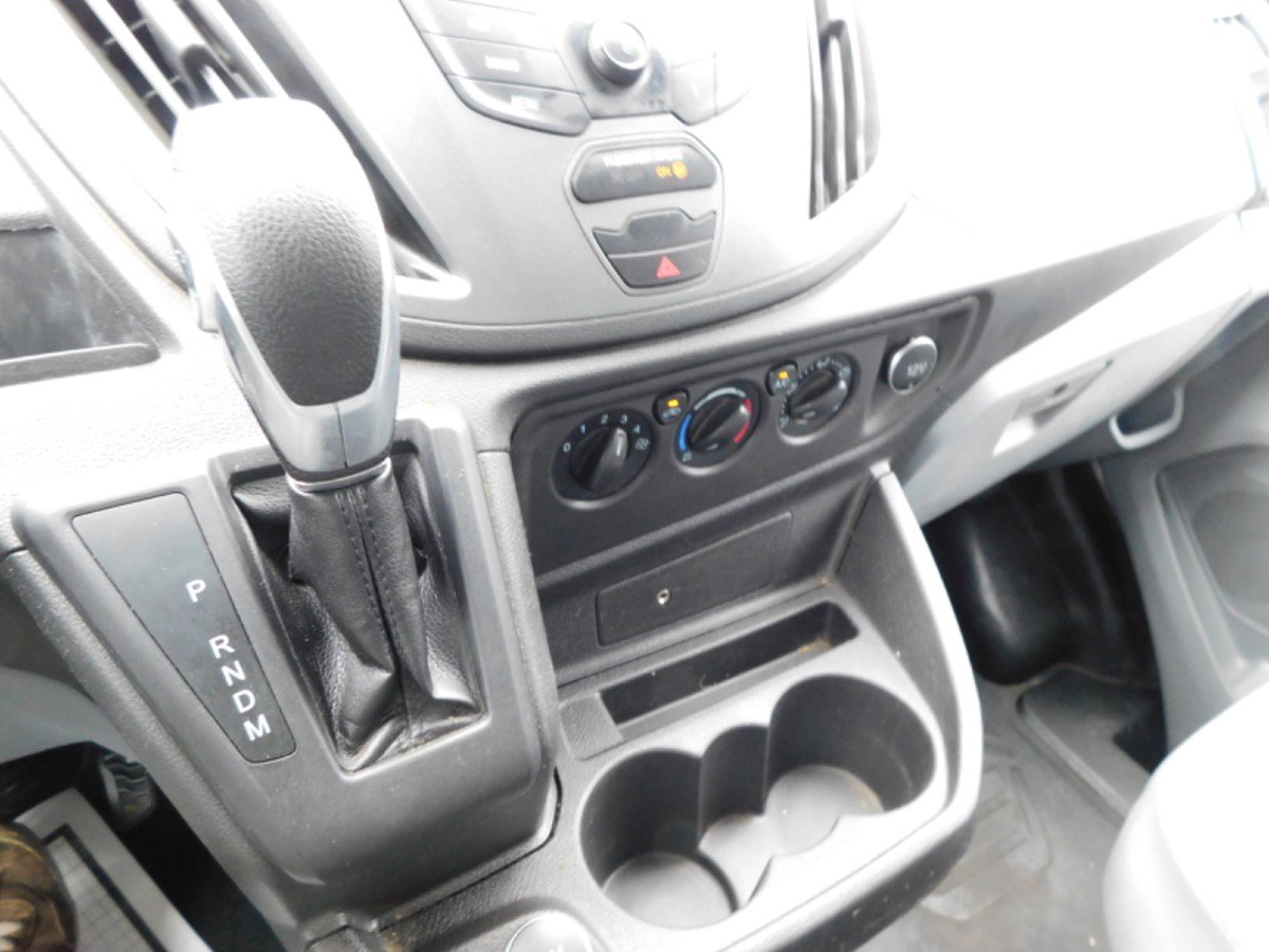 Used 2019 Ford Transit 250 130 Low Roof image 18