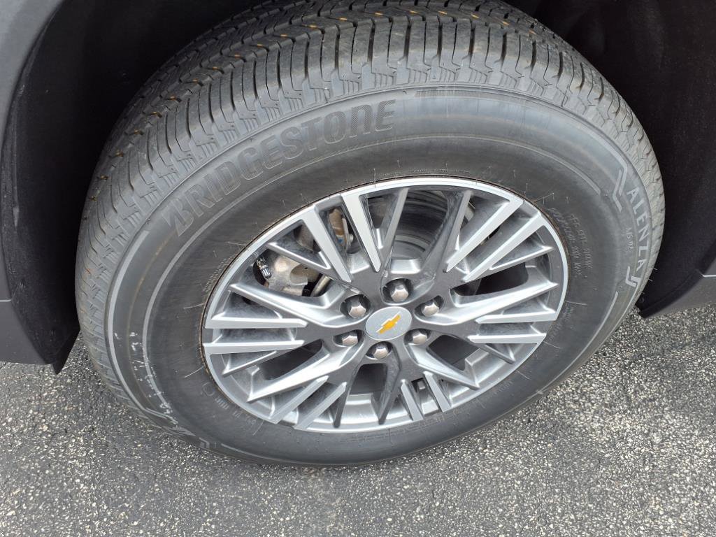 New 2025 Chevrolet Traverse LT w/ LPO, Cargo Package AWD/4WD image 9