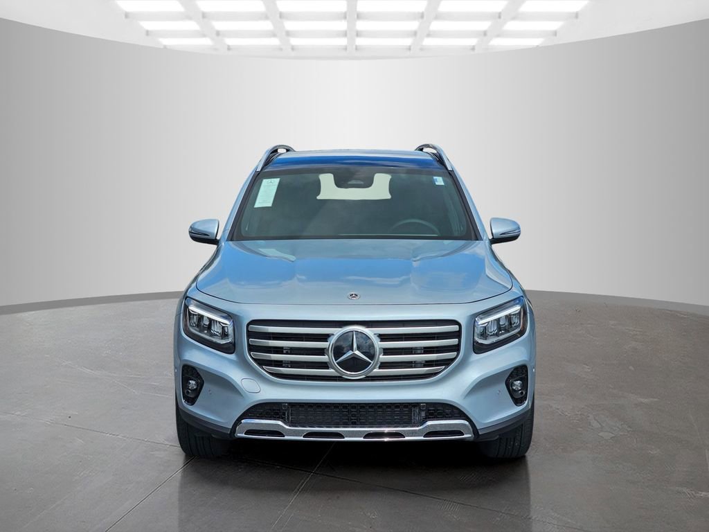Used 2026 Mercedes-Benz GLB 250 image 2