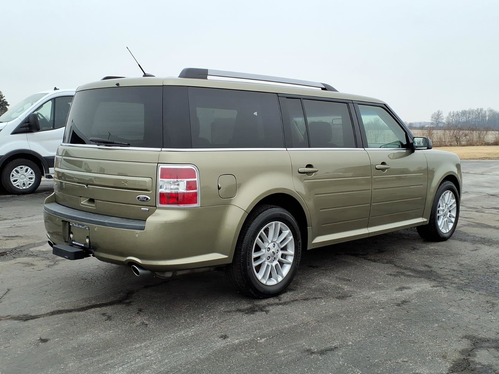 Used 2014 Ford Flex SEL w/ Equipment Group 202A AWD/4WD image 3