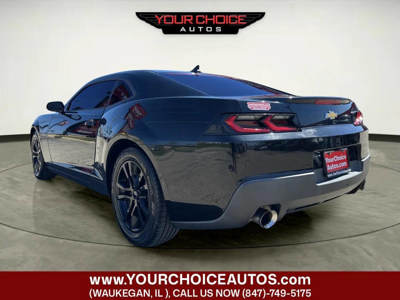 Used 2015 Chevrolet Camaro LT RWD image 3