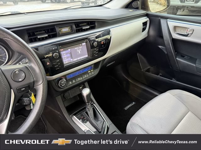 Used 2014 Toyota Corolla LE FWD image 18