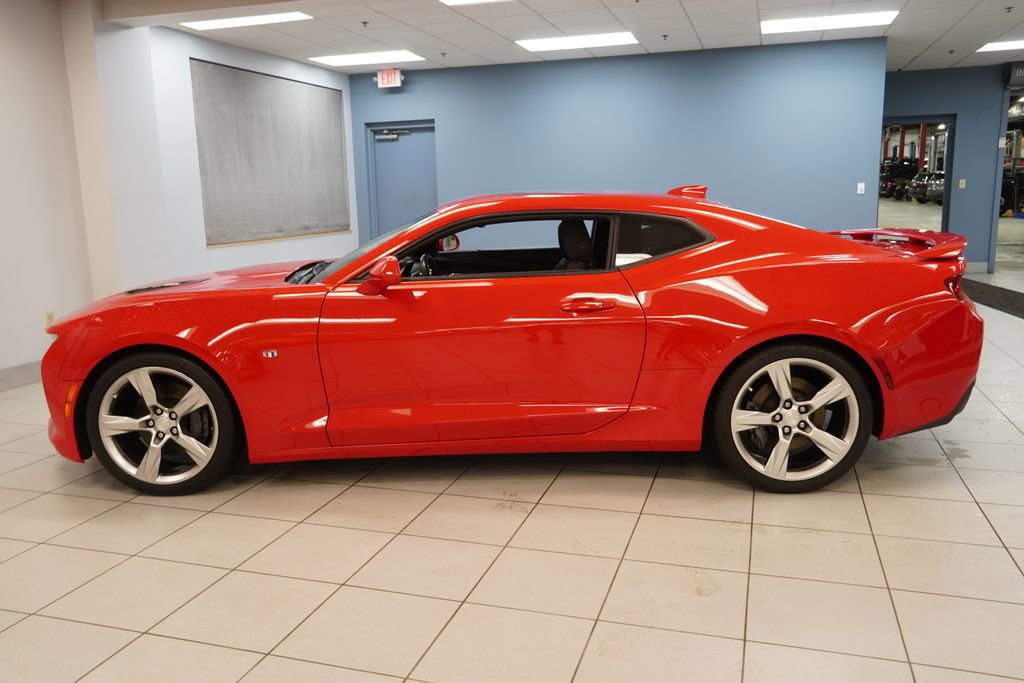 Used 2017 Chevrolet Camaro SS RWD image 2
